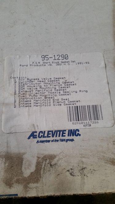 1991-93 FORD 302 HO MASTER GASKET SET CLEVITE 95-1290