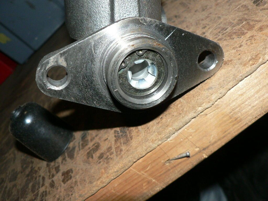 KALMAR BENDIX MASTER CYLINDER P/N 4815459