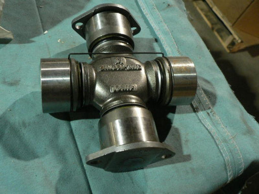 MERITOR M674X UNIVERSAL JOINT 1610 HALF ROUND