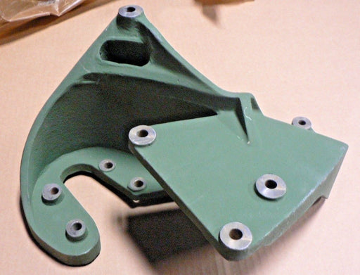 AM GENERAL ALTERNATOR POWER STEERING MOUNT  RCSK18269