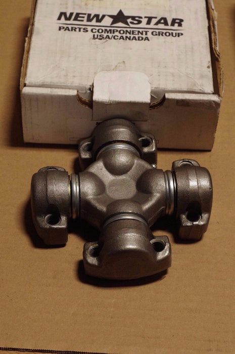 NEAPCO M809 UNIVERSAL JOINT 114-7012 CP72N38 118122H1 C4TZ4635B