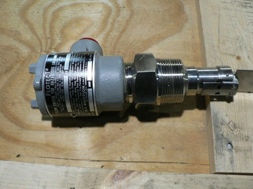 DWYER V4-SS SERIES V4 FLOTEC T VANE OPERATED FLOW SWITC