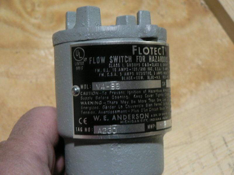 DWYER V4-SS SERIES V4 FLOTEC T VANE OPERATED FLOW SWITC