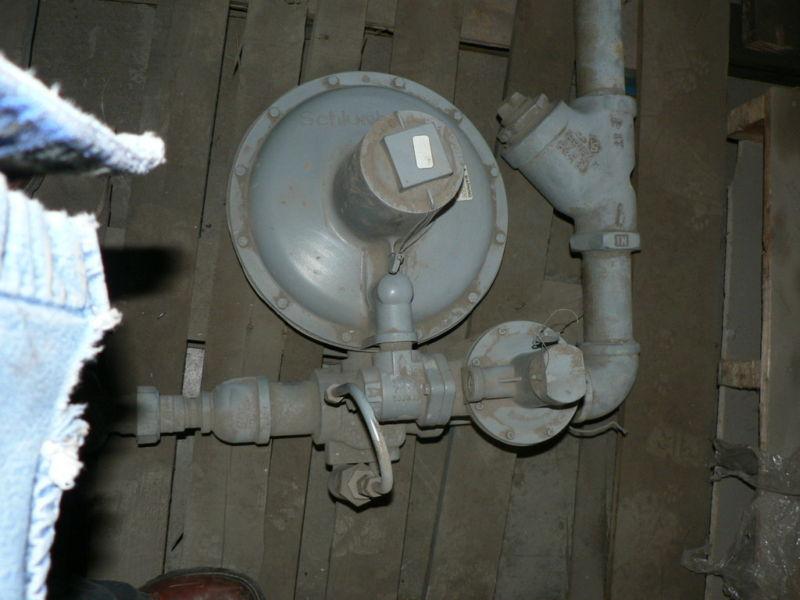 SCHLUMBERGER GAS VALVE ASSEMBLY