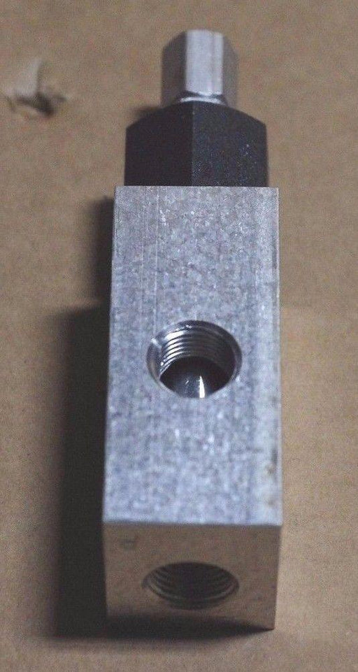 DANFOSS FLUID SAFETY RELIEF VALVE  P/N 1A21F3405 MACK 3850312406 LYNDE 12MP-4