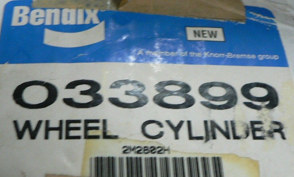 1995 Ford F700 TRUCK LUCAS WHEEL CYLINDER F2HZ-2261-A  BENDIX 033899