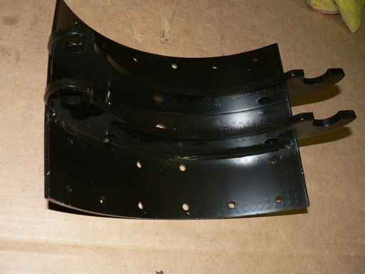 M1000 MERITOR BRAKE SHOES (NO LINING) A3222V2466 APPLICABLE TO: M1000 TRAILER