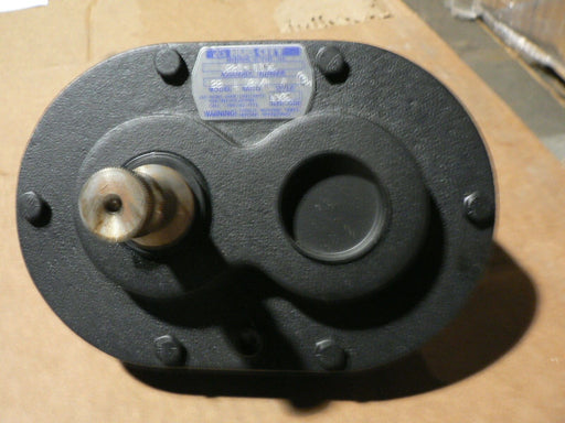 HUB CITY GEAR BOX MODEL 22 OSHKOSH 3572000 RATIO 1.58/1 SAFEGUARD 0221-16158