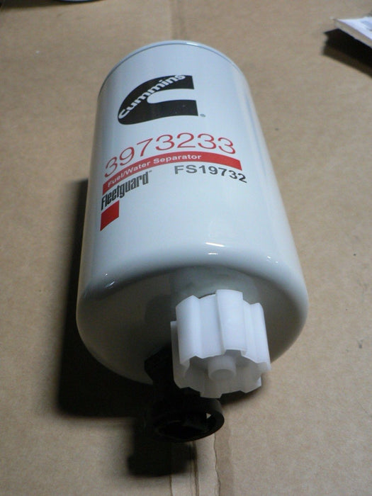 Fleetguard Fuel/Water Separator FS19732 CUMMINS 3973233 — G-Cor Automotive