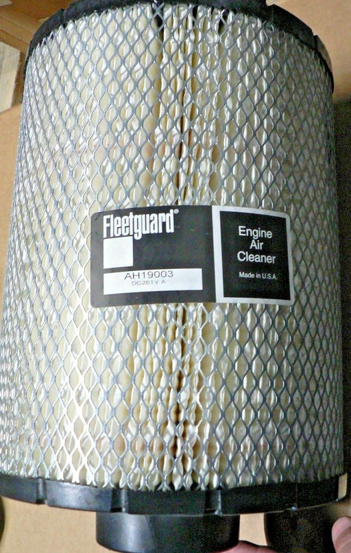 FLEETGUARD AIR CLEANER  AH19003 ONAN AH19003 3924893 8H19003 AIR CLEANER