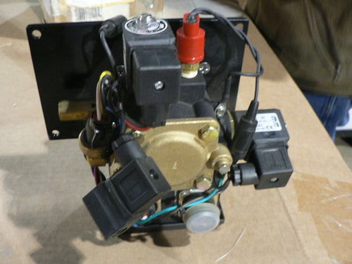 CRISSAIR VALVE RESTRICTOR C-17A 6F3484-00722 CM AUTOTOMOTIVE SYSTEMS