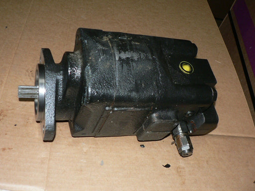 JI CASE 1102D COMPACTOR HYDRAULIC PUMP S516856 S517659 322-9210-009