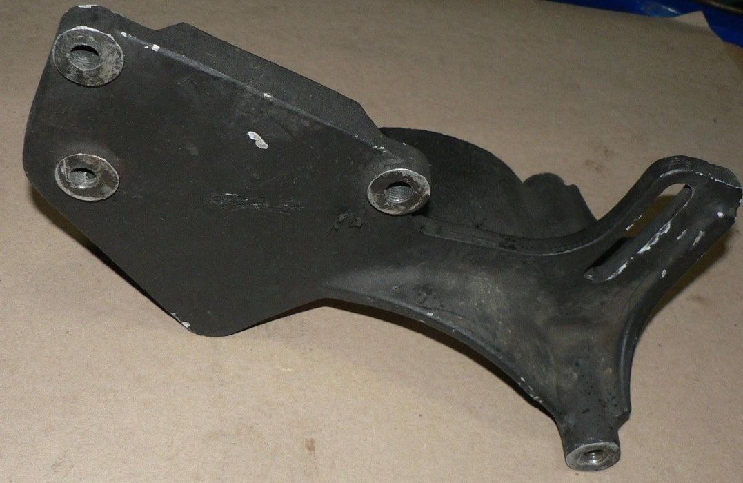 AM GENERAL CHMMWV 1 1/4 TON TRUCK HUMMER BRACKET 5597344
