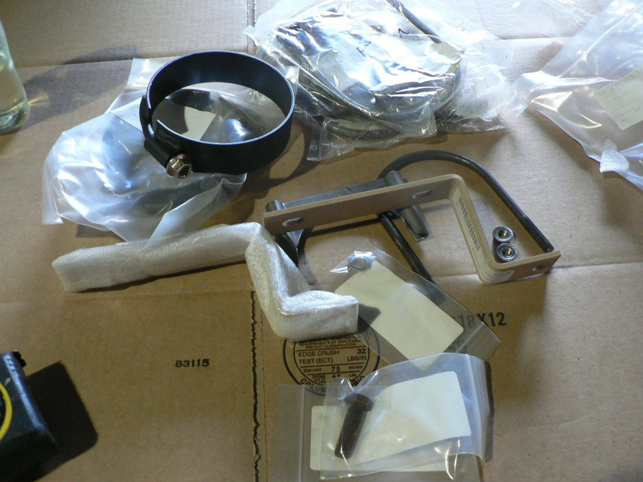 EXHAUST PIPE CLAMP KIT HEAVY DUTY 4-1/2 CLAMPS 5 CLAMP W/ BENT BOLT, JERRV