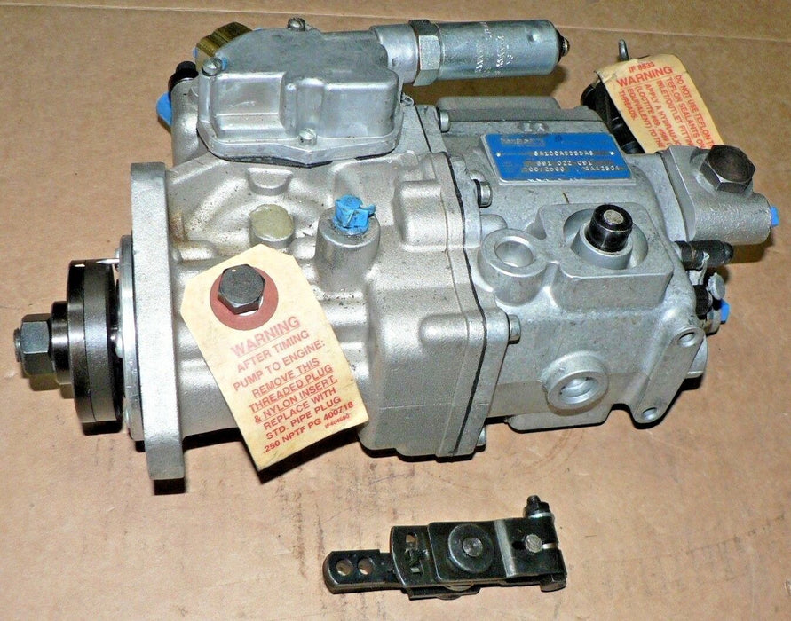 KOMATSU MHE236 M1OA FUEL INJECTION PUMP AMBAC 6A100A9555A8 735002C91 691022C91