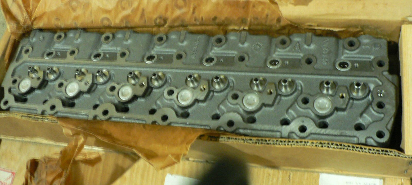 1986-9 VOLVO PENTA  Cylinder Head   TMD41A D41A TAMD41A AQAD41A AD41A 3803308