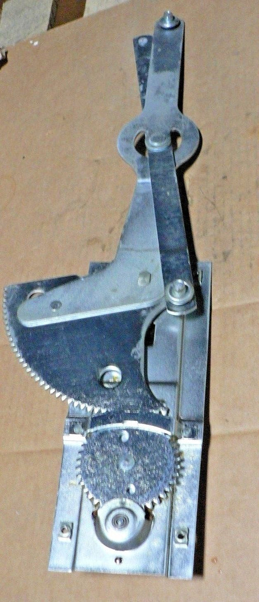 M35 2-1/2 TON WINDOW REGULATOR IH 101080R91 TACOM 7373289