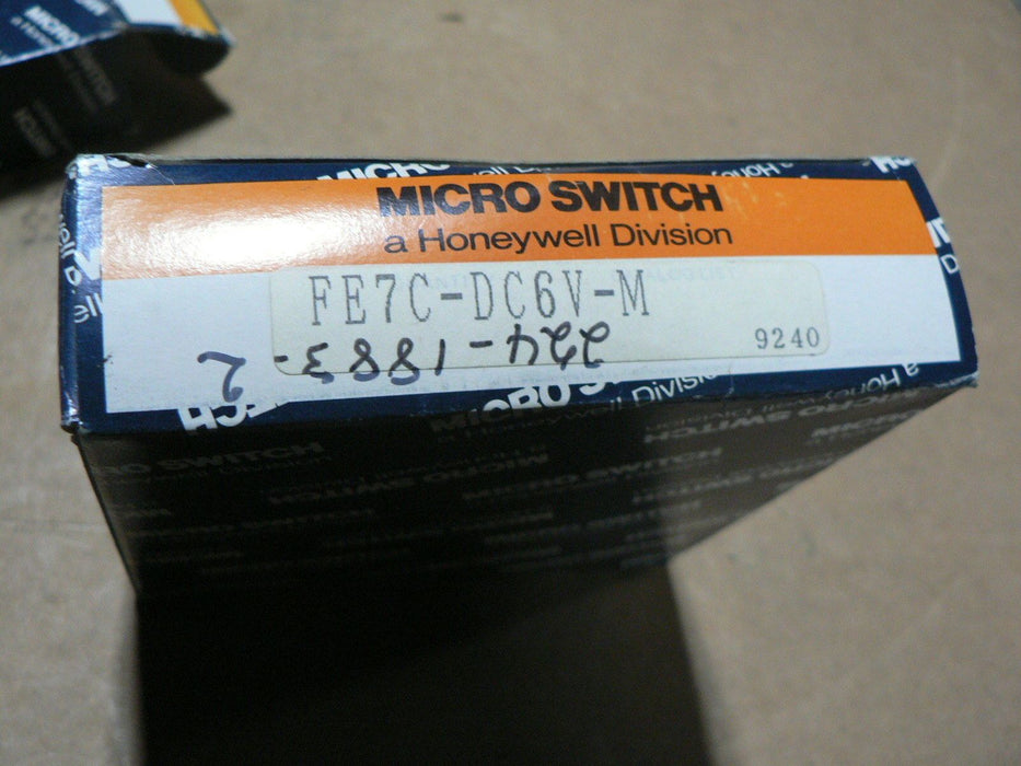 Micro Switch FE7C-FT2-M Sensor  NEW NEW NEW