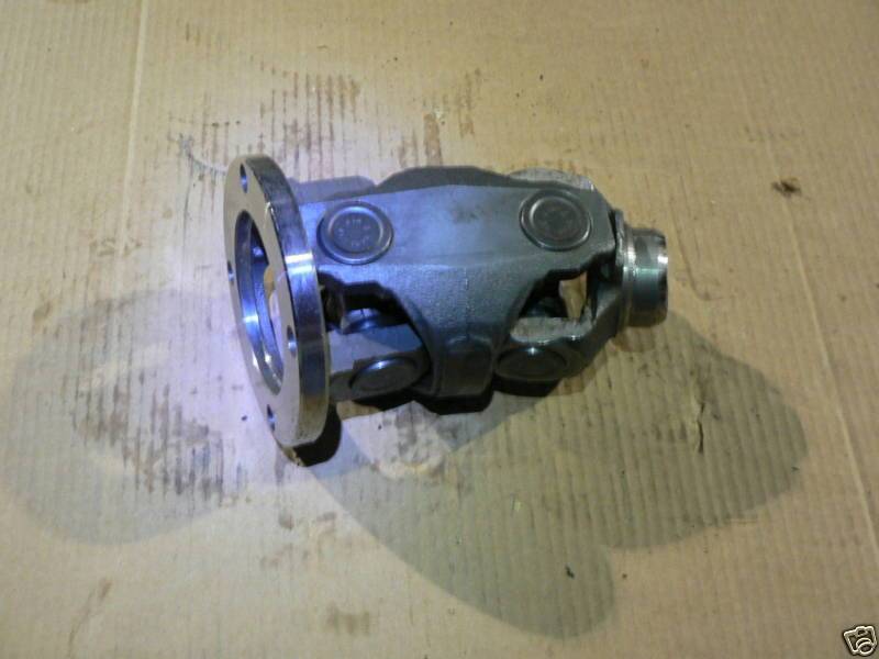 CHRYSLER UNIVERSAL JOINT P/N 4137268 MILITARY NEAPCO 3R