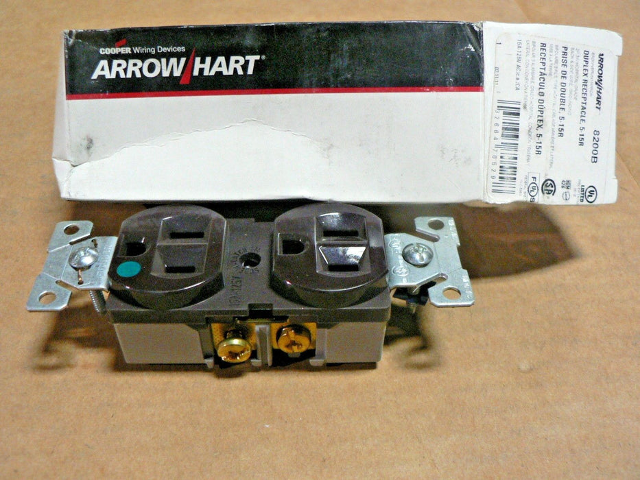 ARROW HART  (box of 10) Duplex BROWN Receptacles 8200B  5-15R